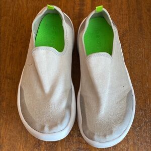 OOFOS Gray and Green Sneakers Lightweight Comfort